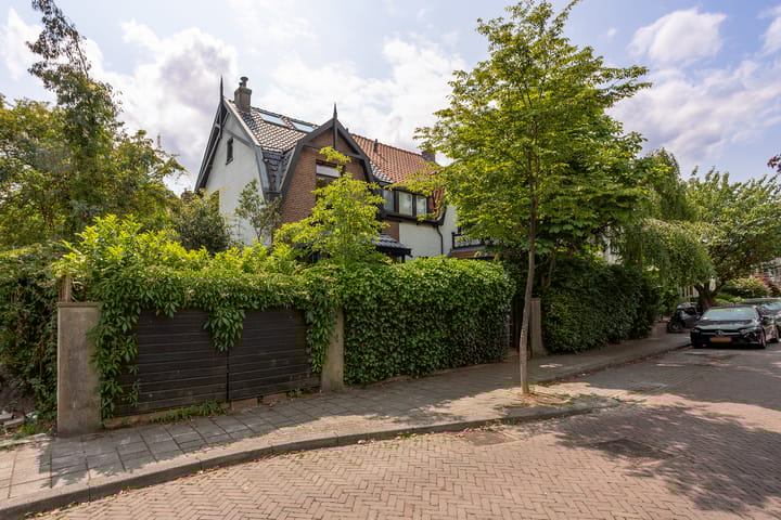 Kromme Englaan 11 in Bussum