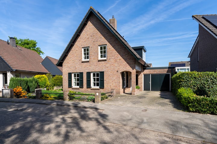 Photo of property Krommevaert 2, Kaatsheuvel