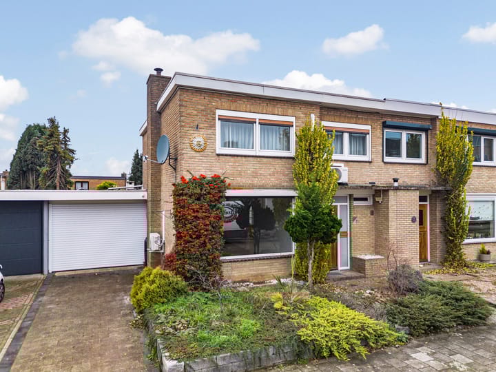 Krompbunderstraat 7 in Stein