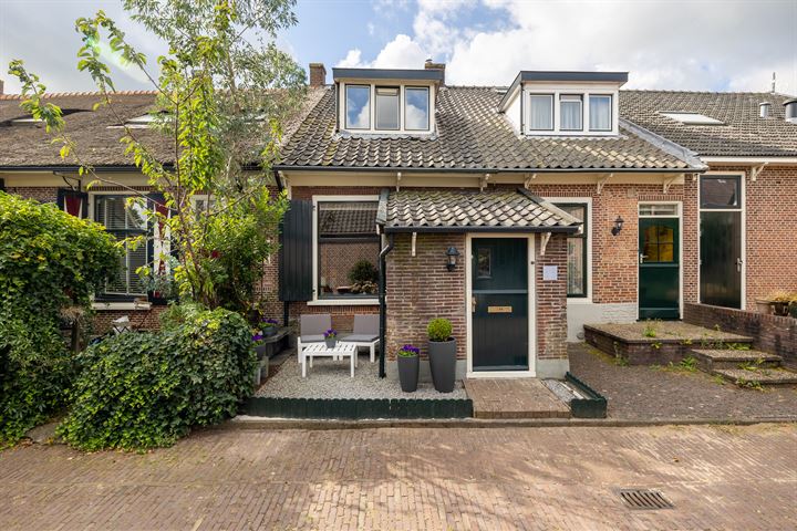 Kronenburgerdwarsstraat 2 in Huizen