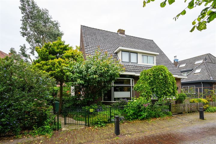 Kronenburgerstraat 19 in Huizen