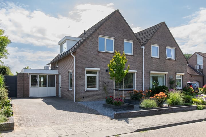 Kruisbergsestraat 49 in Overasselt