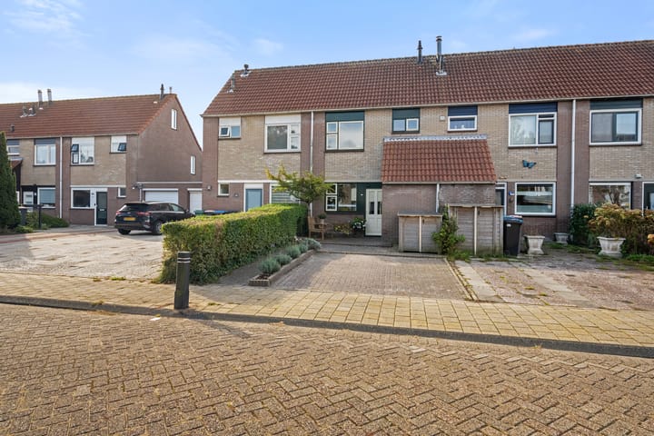 Kruisbooglaan 18 in Oostvoorne