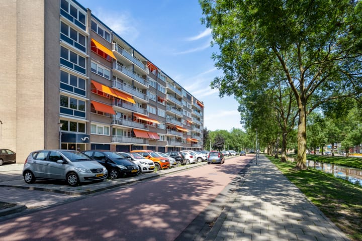 Photo of property Kruiskampsingel 343, 's-Hertogenbosch