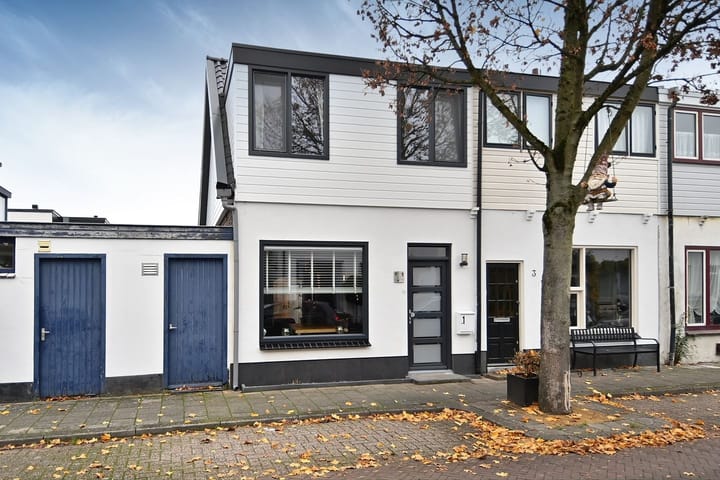 Photo of property Kruislaan 1, Bussum