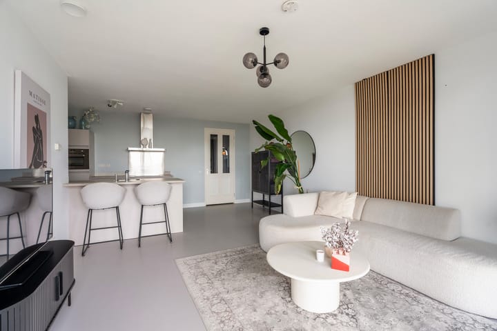 Photo of property Kruisplein 748, Rotterdam