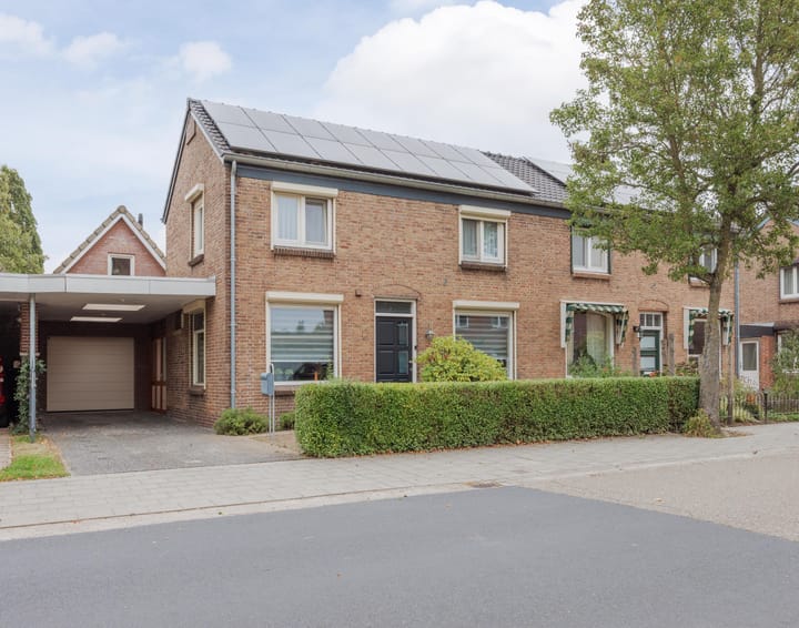 Kruisstraat 8 in Hegelsom foto