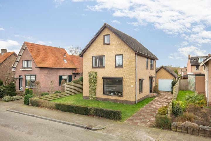 Kruizemuntstraat 12 in Apeldoorn foto