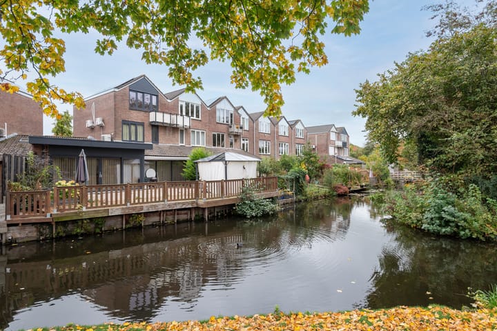 Photo of property Krulmos 13, Nieuwerkerk aan den IJssel