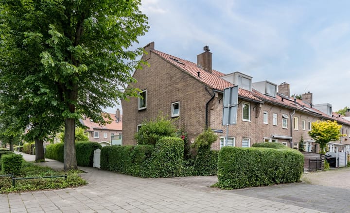 Photo of property Kruseman van Eltenweg 12, Alkmaar