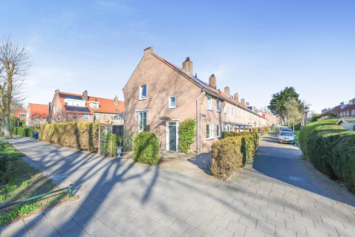 Photo of property Kruseman van Eltenweg 14, Alkmaar