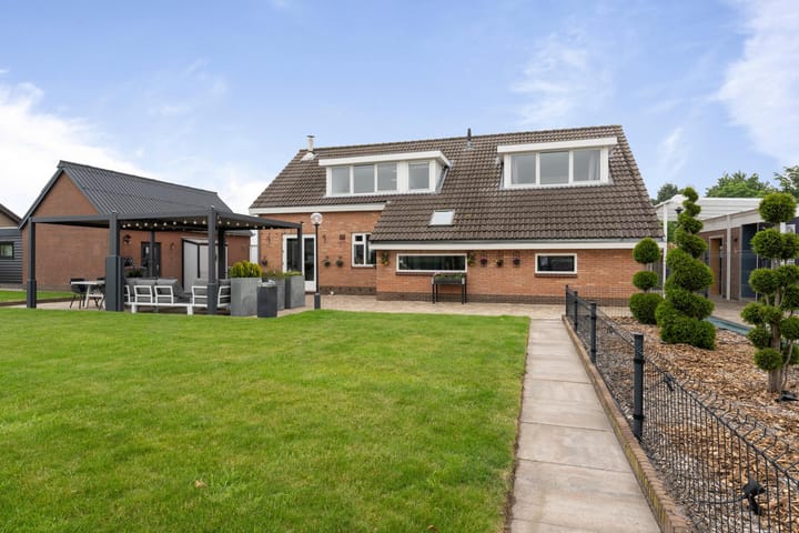 Photo of property Kuivezand 25, Oud Gastel