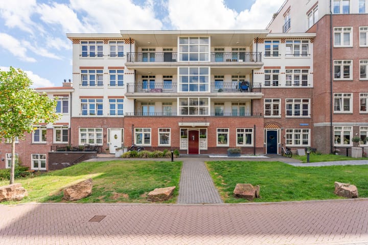 Photo of property Kwekersstraat 72, Rijnsburg