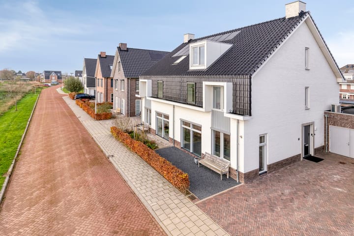 Photo of property Kweldam 33, Oosterhout