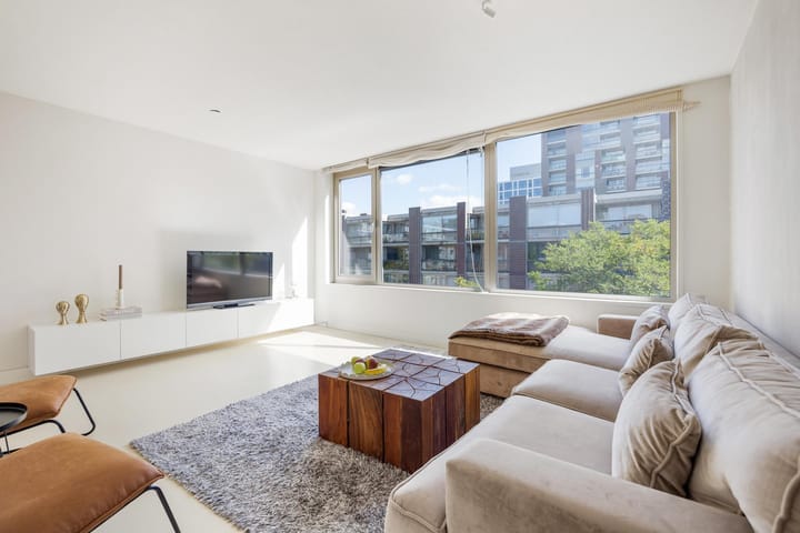 Photo of property Kwintsheulstraat 38, Amsterdam
