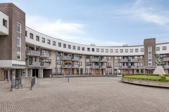 La Bonne Aventure 64 in Roermond