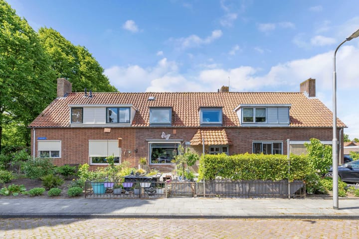 Laagzijde 33 in Marknesse