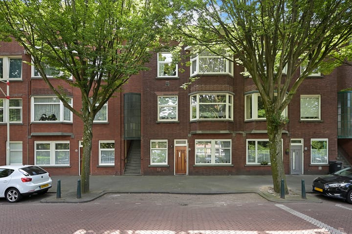 Laakkade 365 in 's-Gravenhage foto