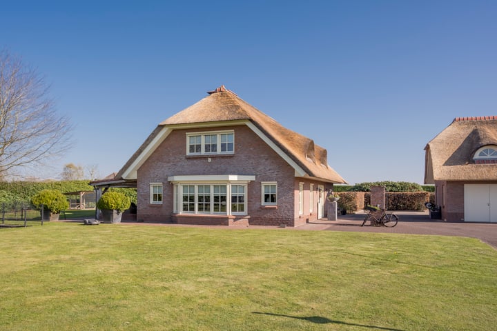 Photo of property Laakweg 38, Nijkerkerveen
