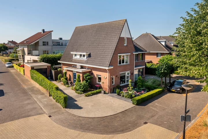 Laan 1940-1945 111 in Meteren