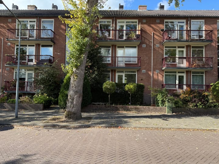 Laan 1940-1945 139 dans Hilversum photo