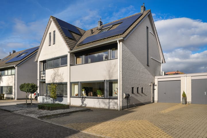 Laan 1940-1945 50 in Meteren