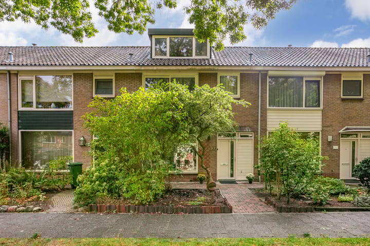 Laan 1954 37 in De Meern