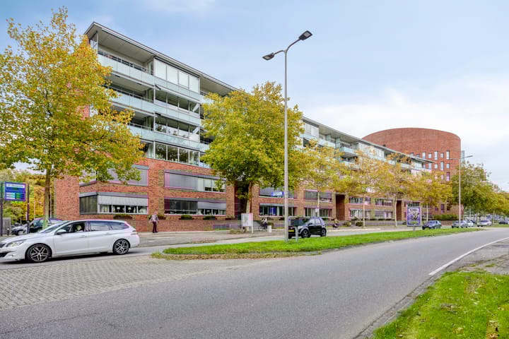 Laan der Continenten 30 in Alphen aan den Rijn