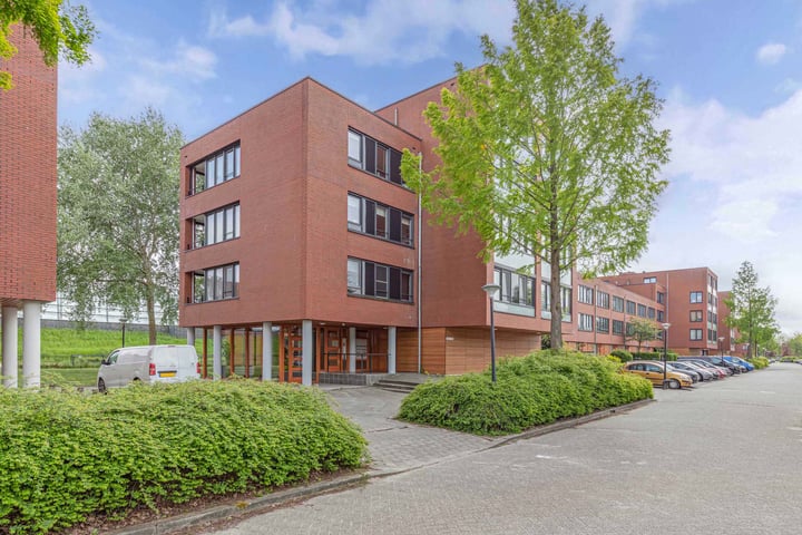 Laan der V.O.C. 386 in Almere foto