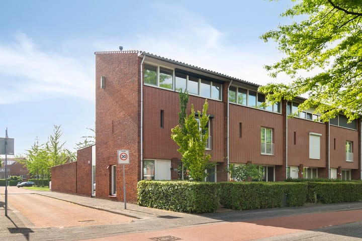 Laan van Avant-Garde 220 in Rotterdam Foto