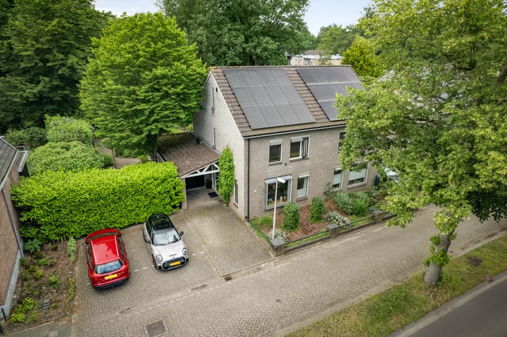 Laan van Borgele 45 in Deventer foto