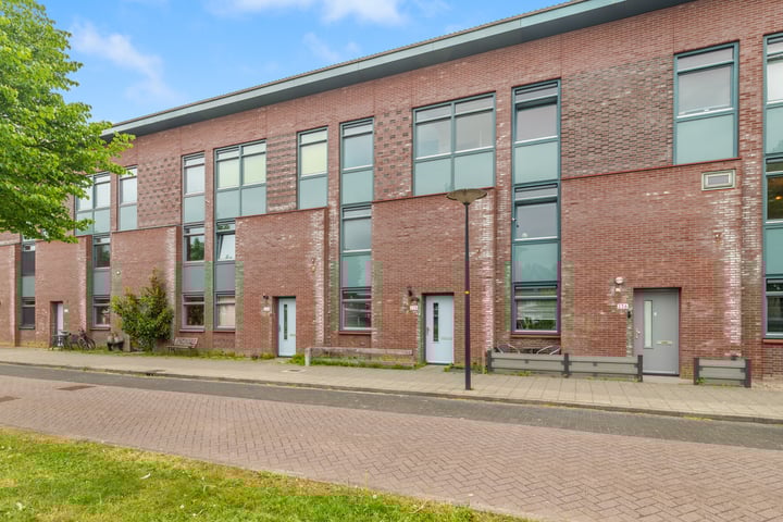 Laan van Broekpolder 238 in Beverwijk