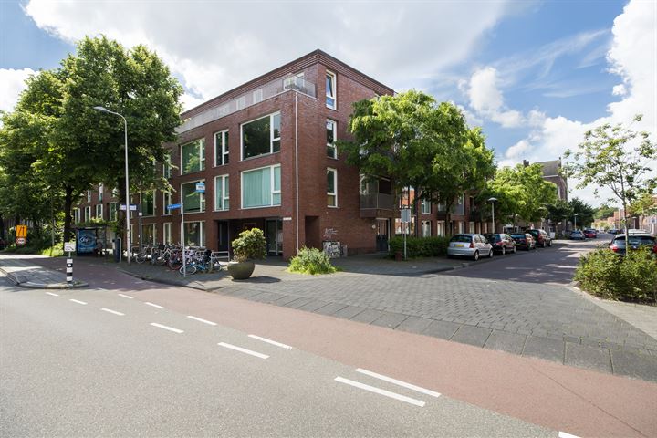 Laan van Chartroise 104 in Utrecht