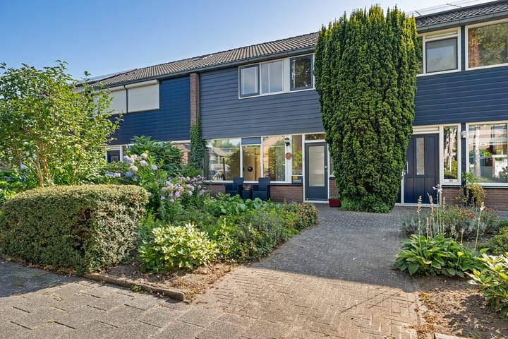 Photo of property Laan van de Bork 460, Emmen