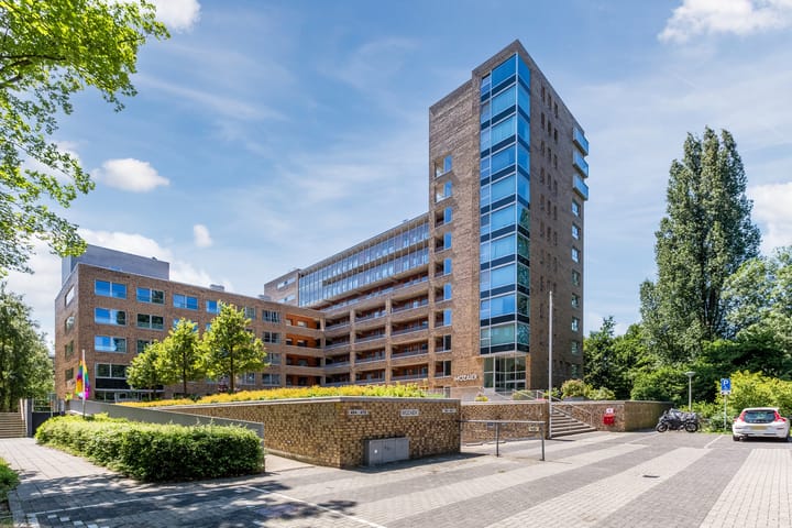Laan van de Helende Meesters 320 in Amstelveen