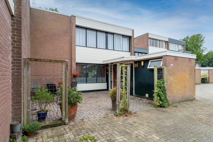 Photo of property Laan van de Iemenhees 548, Emmen
