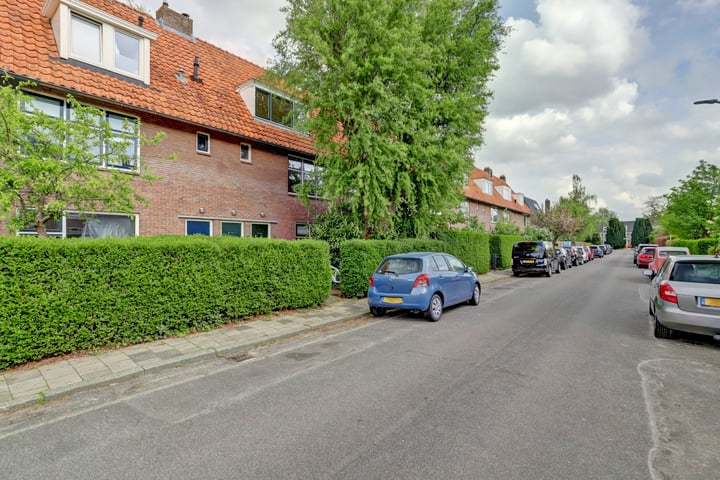 Laan van Henegouwen 22 in Zeist