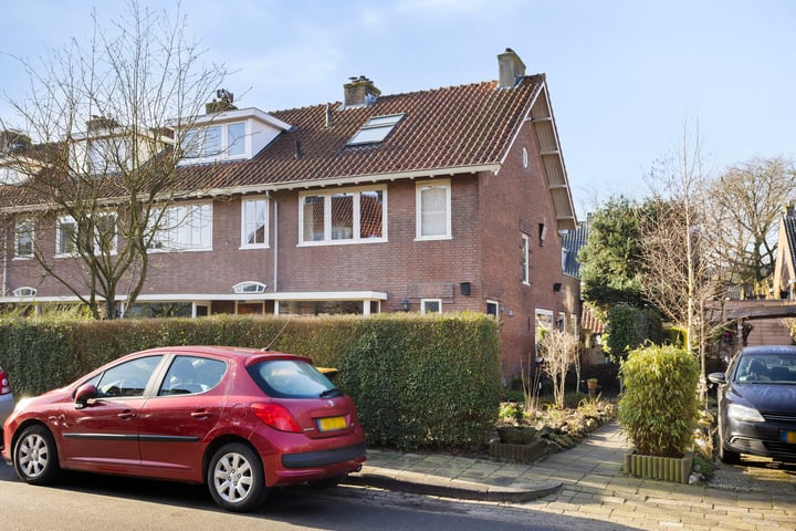 Laan van Henegouwen 7 in Zeist