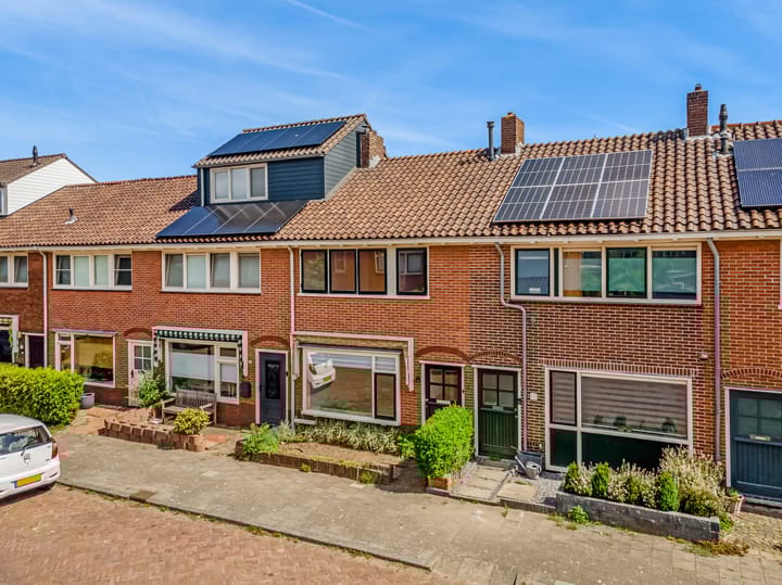 Laan van Kanaän 13 in Beverwijk