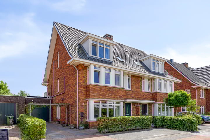 Laan van Klapwijk 23 in Pijnacker photo