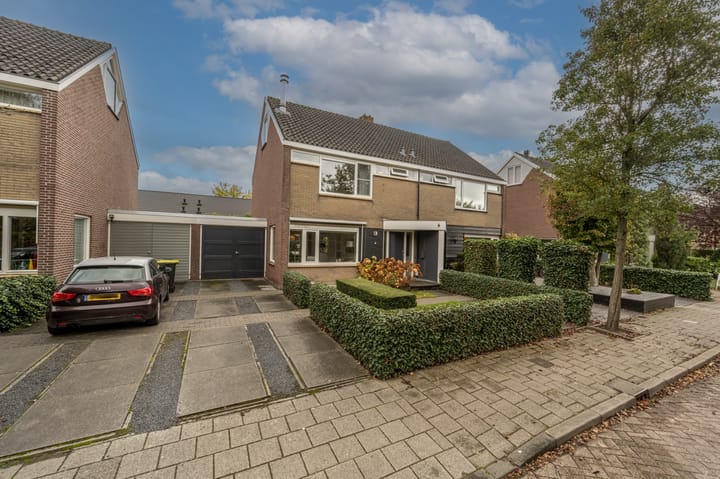 Laan van Moerkerken 72 in Mijnsheerenland