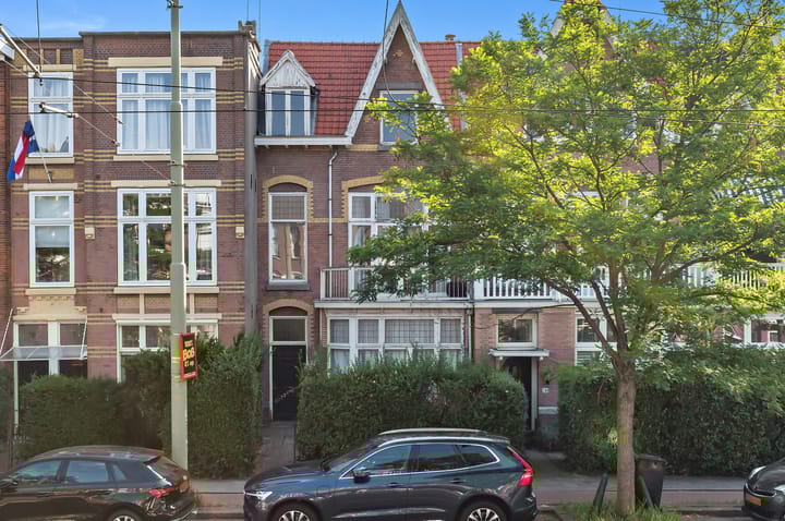 Laan van Nieuw-Oost-Indië 238 in 's-Gravenhage foto