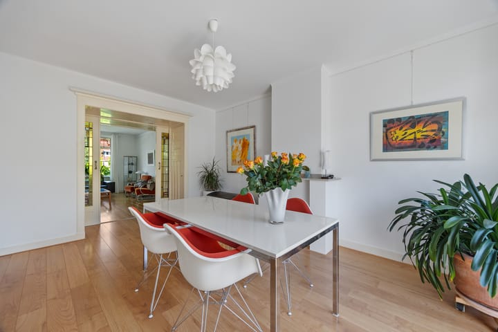 Laan van Nieuw Oosteinde 380 in Voorburg