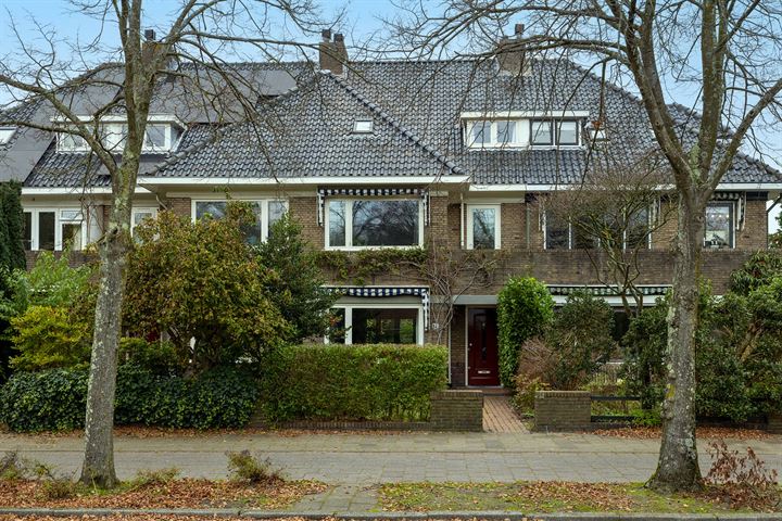 Laan van Oud-Poelgeest 14 in Oegstgeest