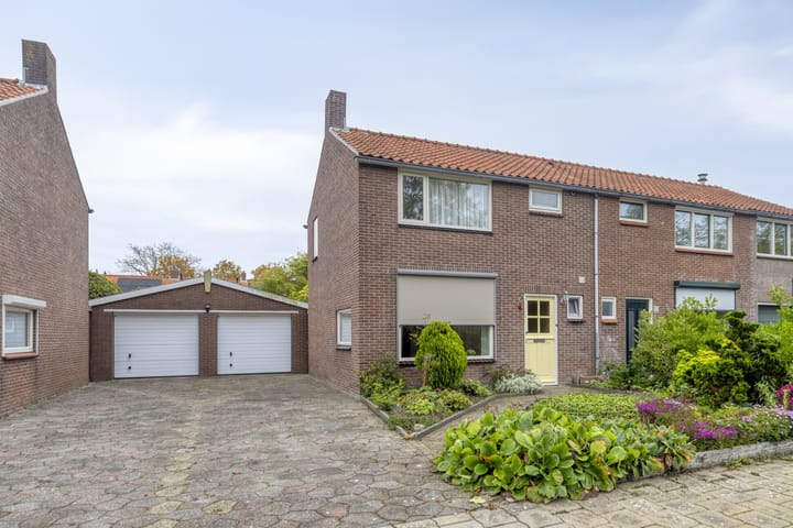 Laan van Popkensburgh 4 in Middelburg