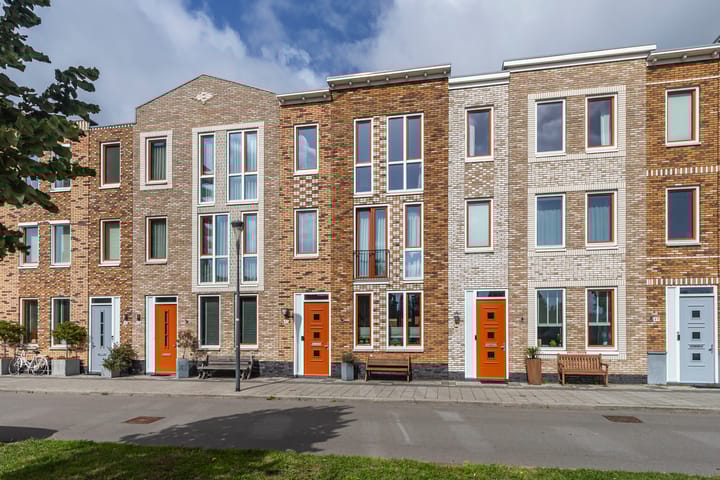 Laan van 't Haantje 45 in Rijswijk photo