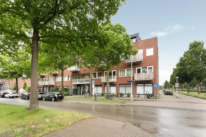 Laan van Vlaanderen 141A-7 in Amsterdam