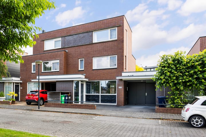 Laan van Wateringse Veld 1598 in 's-Gravenhage