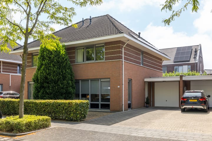 Laan van Westfalen 134 in Geleen