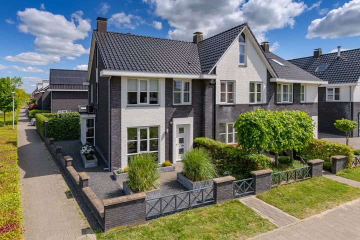 Laan van Zuidbroek 70 in Apeldoorn